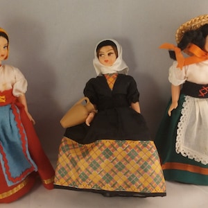 Vintage ethnic dolls, set of 3 ethnic dolls, mid century travel souvenir ethnic collectible dolls, 1950s ethnic dolls, dolls in costume