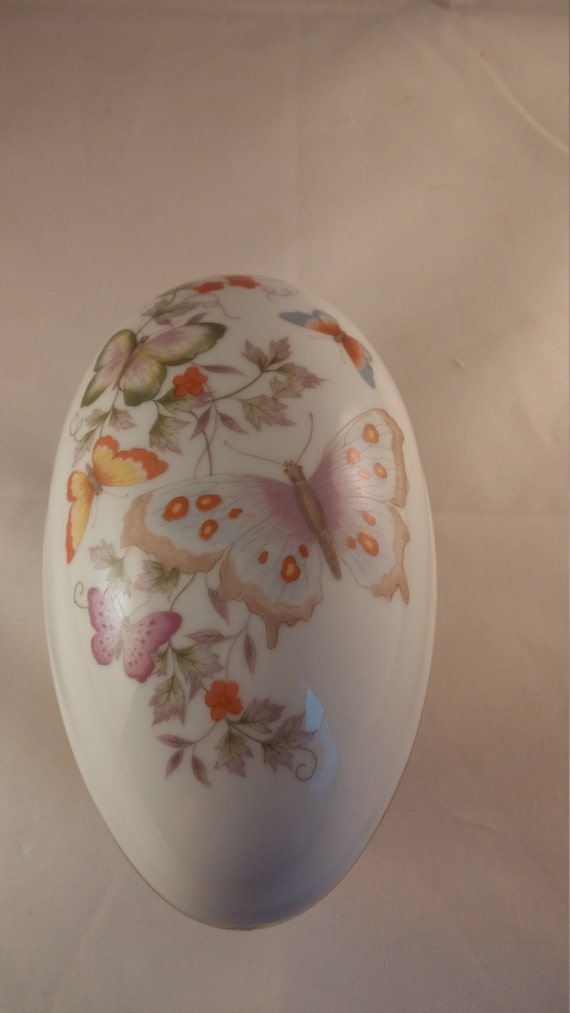 Avon Ceramic porcelain dish egg shape butterfly an