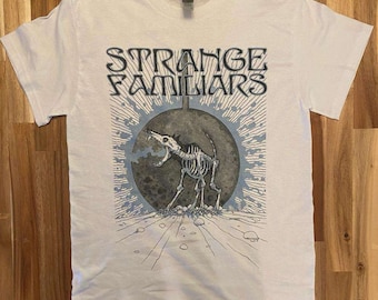 STRANGE FAMILIARS podcast – Black Dog – t-shirt – folkore – paranormal – high strangeness