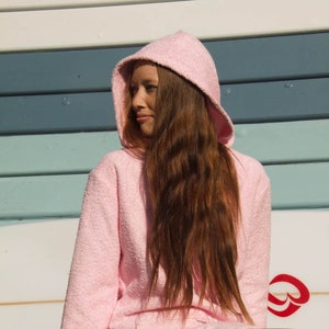 Hooded Towel Changing poncho in Pink
