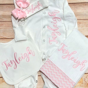 Baby Girl Coming Home Outfit, PINK Baby Gown, Baby Girl Clothes, Personalized Baby Girl Gift, Custom Baby Girl Outfit, Newborn Girl Clothes