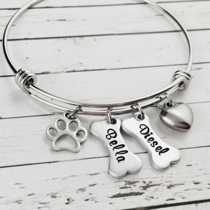 Dog Bone Bracelet, Hand Stamped Custom Pet Names, Uitbreidbare armband, Dog Mum Bracelet, Pet Jewelry, Dog Lover Gifts, Animal Lover Gift, afbeelding 4