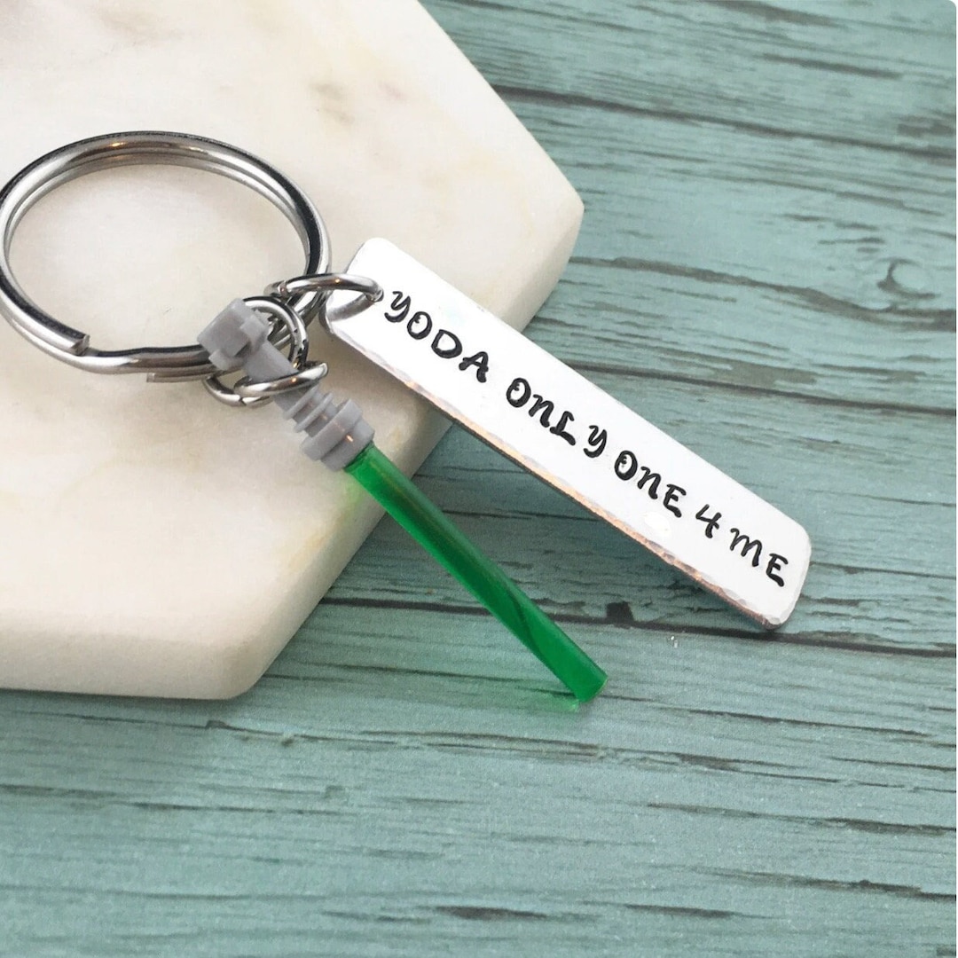 llavero de yoda