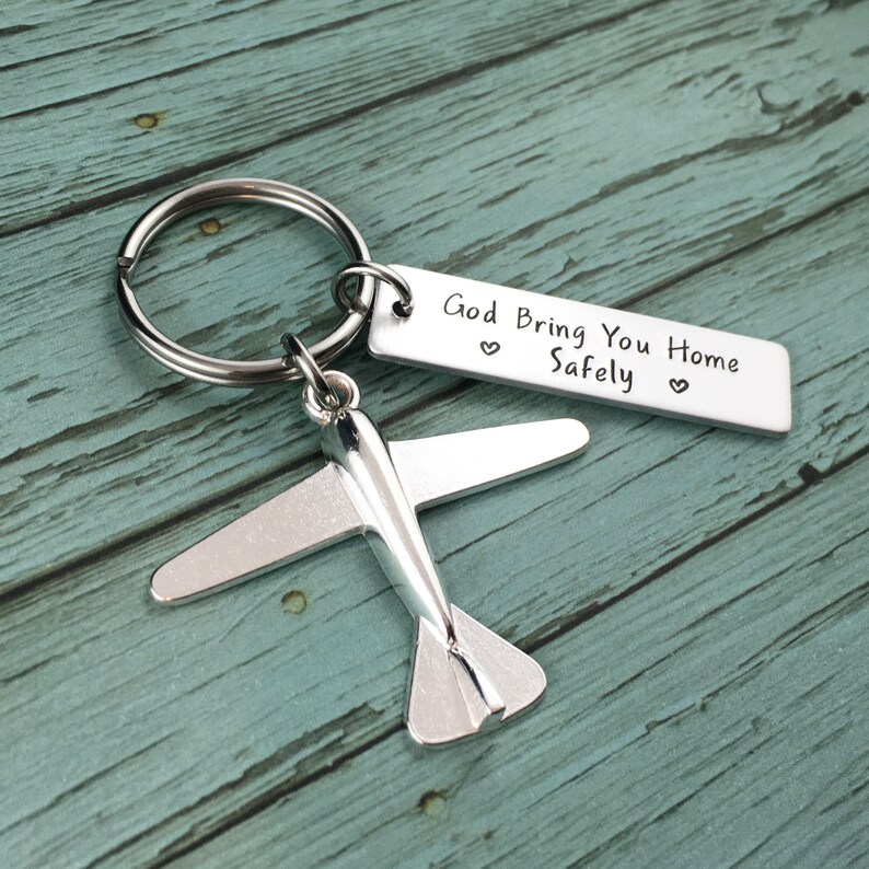 Fly Safe Keychain, Pilot Keychain, Pilot Gifts, Gift For Flight Attendant, Travel Gift, Personalised Pilot Graduation Gift, Traveller Gift image 6