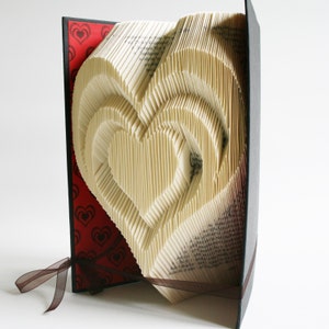 3 Heart Book Folding Pattern: Plus free printable downloads (pdf) to personalise your gift and full step by step tutorial.