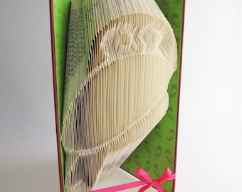 Classic Owl Book Folding Pattern: Includes free printable downloads (pdf) to personalise your gift and  full step by step tutorial.