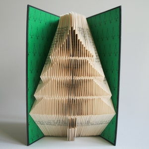 Christmas Tree Book Folding Pattern 2 Looks: Free Printable Downloads ...