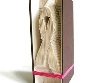 Book Folding Pattern Breast Cancer Awareness Ribbon: Plus full step by step tutorial.