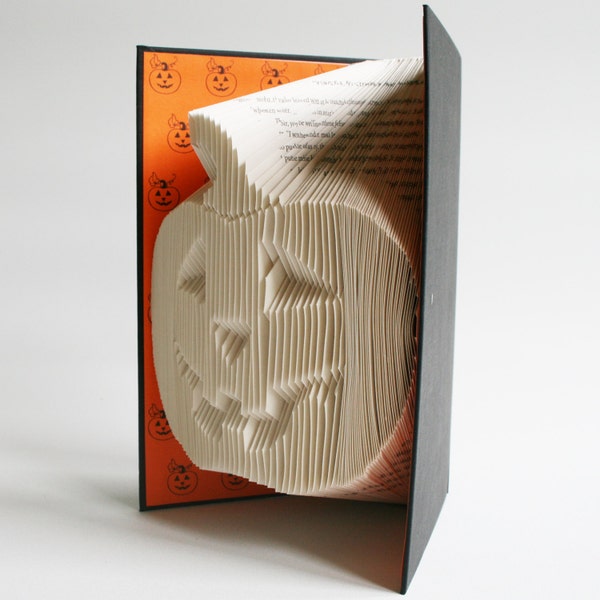 Patrón de plegado de libro de calabaza: incluye descargas imprimibles gratuitas (pdf) para personalizar tu regalo y un tutorial completo paso a paso.