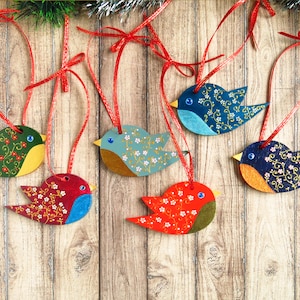Bird ornaments, Colorful wooden birds, Hand painted ornaments, Bird lover gift, Birds decor for home, Small birds made of wood