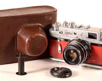Appareil photo argentique Leica CLA USSR Zorki 4 révisé, boîtier rouge L39 Industar 61LD, objectif entièrement fonctionnel Exc+
