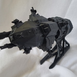 Replica Ronzinante da 12 pollici: un must per i fan di The Expanse! (NERO)