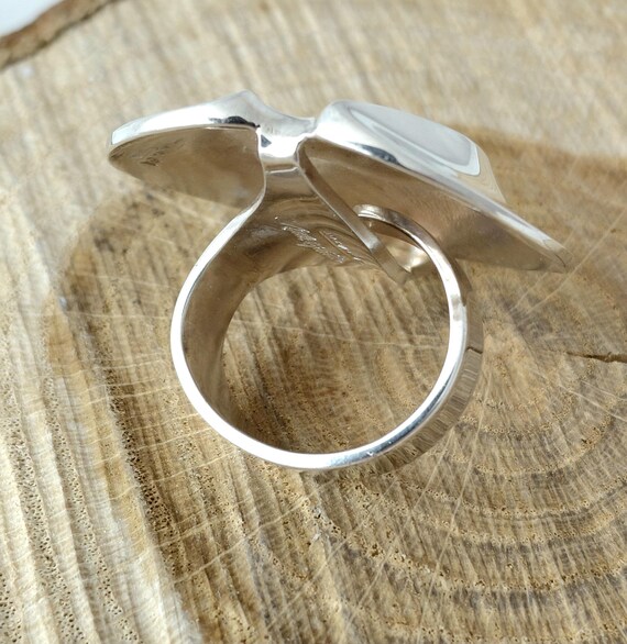 Matti Hyvärinen silver ring Liliane - Gem