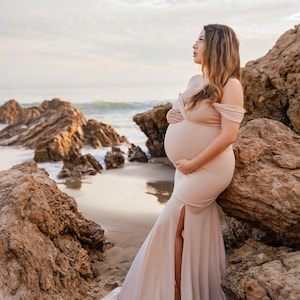 New 2023! Maternity Photoshoot Dress with a slit - available in 35 colors -