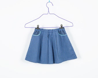 Skirt with pockets,to turn,flower pattern,ring pattern,white,blue,swinging skirt,rubber waistband,comfortable skirt