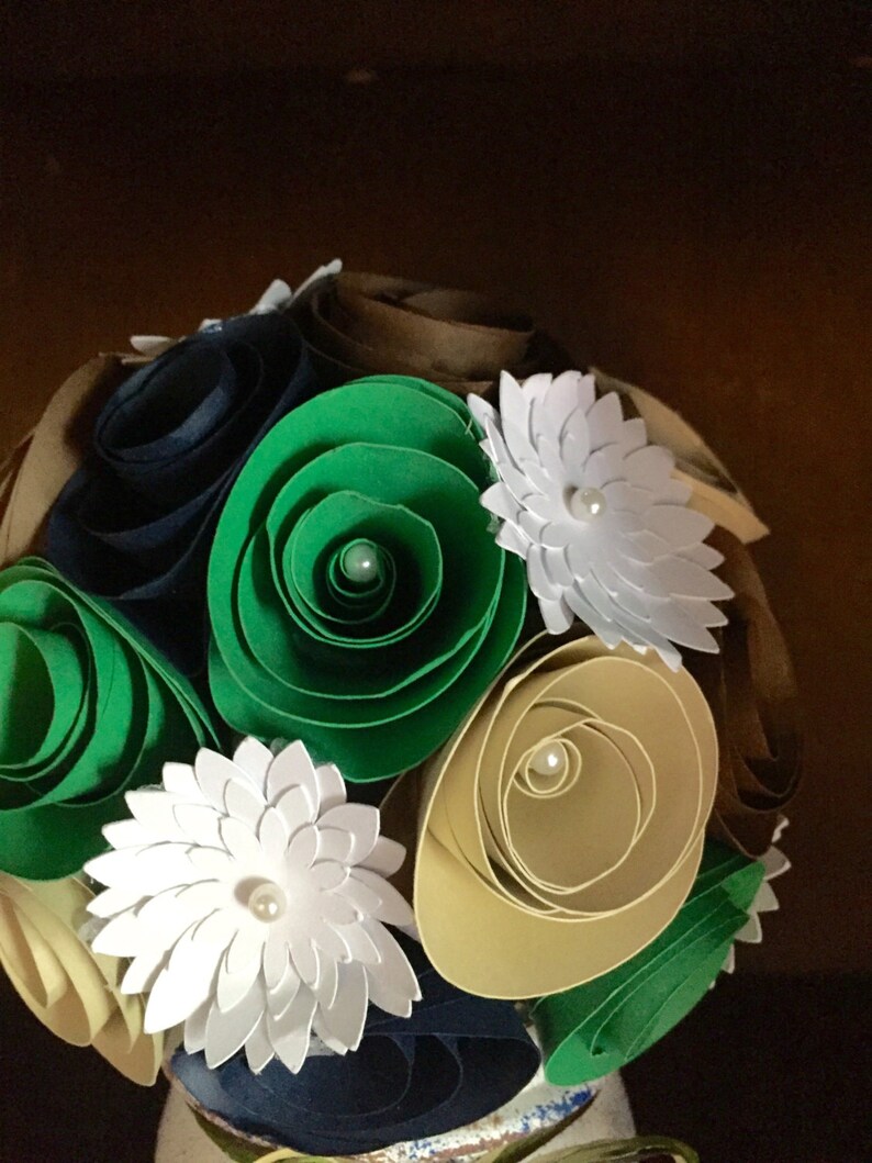 Rustic Paper Flower Rose Bouquet With White Dasies in a Hand Etsy