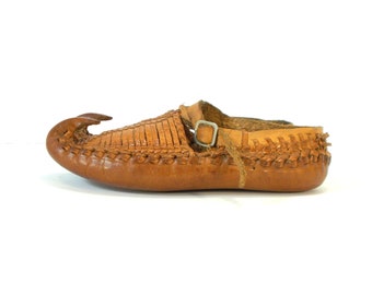 EU 29/30 Us 11.5/12 Vintage ethnic children shoes Folk sandals Woven leather Moccasins Handmade 80s kids toddler shoes Bosnia Yugoslavia