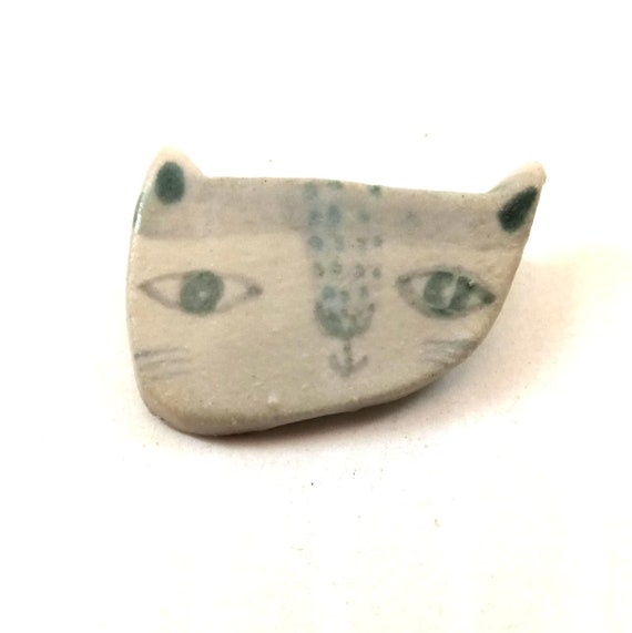Vintage ceramic cat brooch handmade porcelain han… - image 1