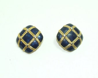 Vintage enamel earrings blue gold celtic knot vintage clip on earrings dark blue gold tone U005