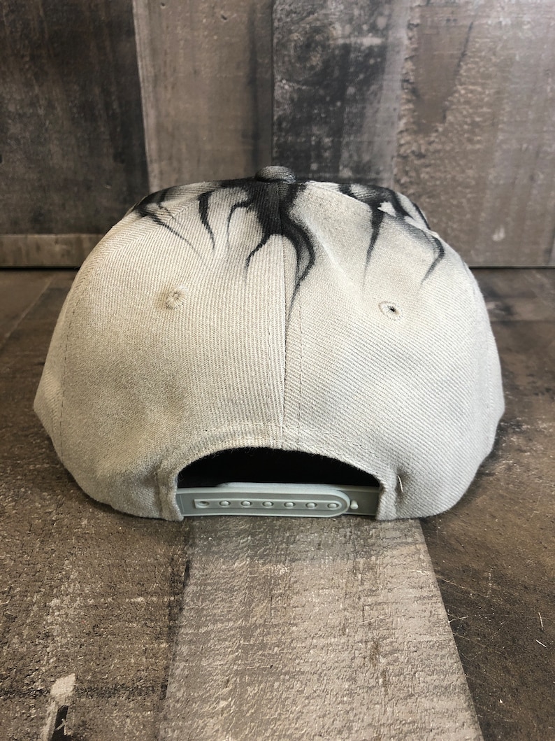 Original FLEXFIT Cap Punisher schwarz bestickt | Café Viereck