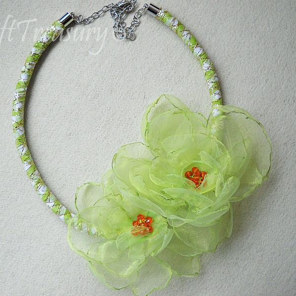 Bijoux Tissu Organza Neon Green Fleur Unique Textile Recyclé Boho Art Collier Déclaration Bib Floral Enveloppé Corde Perles Acryliques – NEC3