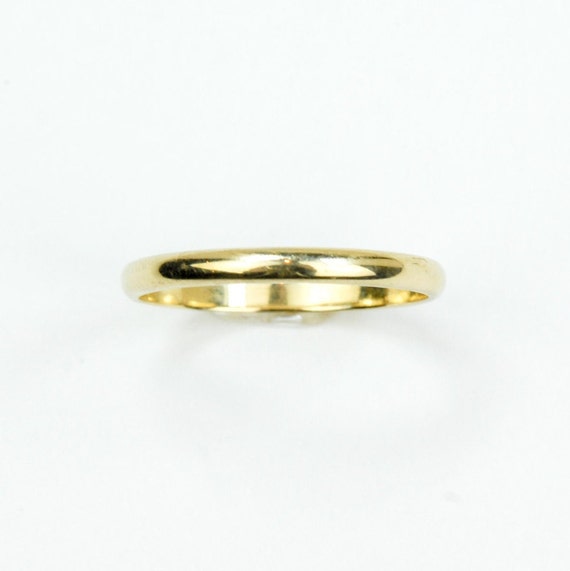 Thin Ladies Yellow Gold Band