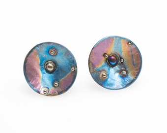 Mother of Pearl. Titanium Textured Circle Studs. Hypoallergenic. Bio compatible. Anodizing and Welding. Unique piece. Handcrafted in Finland