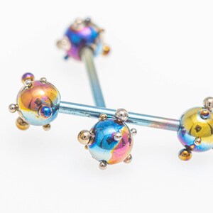 Titan Piercing Kugel. 14G. Kuuma kesä. Heißer Sommer. Persönliche Bestellung.  Körperschmuck-Kollektion. Eloxieren. Schweißen. Hergestellt in Finnland