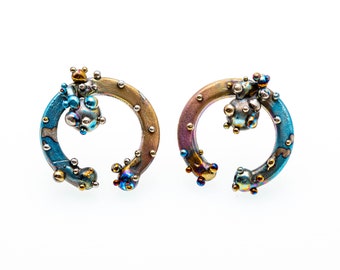 Titanium Statement Stud Earrings - Hypoallergenic Horseshoe Earrings - Unique Handmade Jewelry from Finland