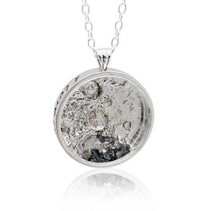 Ich liebe dich zum Mond und zurück Mond Meteorit Anhänger in Sterling Silber