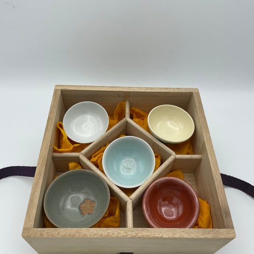 Japanese Antique Five Cups of shops Sake (Ochoko) 1960s