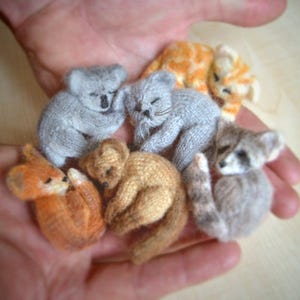 Cat Lover Gift, Sleeping Cat, Striped Cat Brooch, Knit Brooch, Stuff Min Pin Cat, Gray Lie Cat Pin, Min Pin Gift, Mini Stuffed Cats image 7