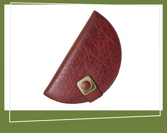 Pocket Halve Moon Leather Make Up Pouch with Mirror | Burgundy Red Leather with Square Clip | 1980s | Vintage Accessoires