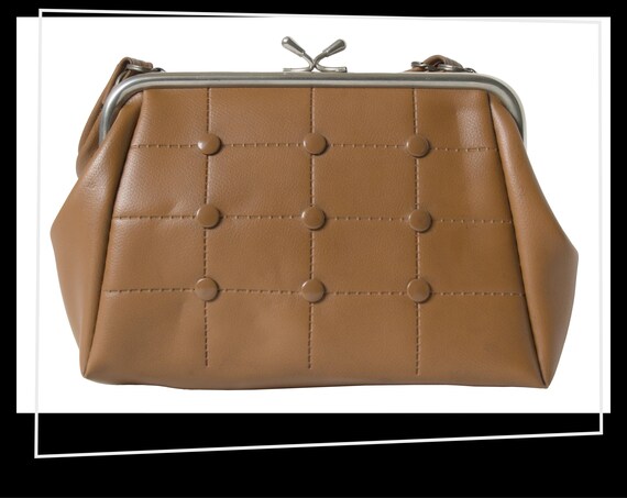 Small Brown Faux Leather Handbag with Ivory White Lining | 1960s | Mod | Mid Century Modern | Vintage Accessories