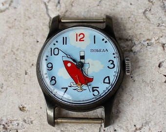 Vintage Pobeda USSR Mechanical Watch: 15 Jewels, Serviced