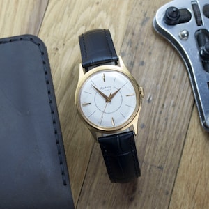 Raketa | Mens Wrist Watch | Petrodvorets | 21 Jewels | Leather band | Vintage | Mechanical | USSR | RARE | Serviced & Oilded | Mens gift |