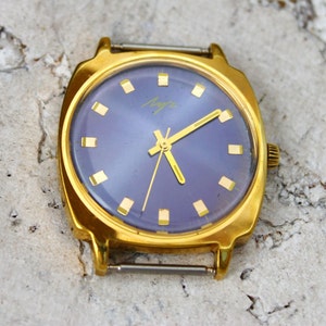 Vintage Luch Gold Plated Watch: USSR 23 Jewel Mechanical Caliber 2209