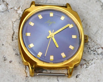 Vintage Luch Gold Plated Watch: USSR 23 Jewel Mechanical Caliber 2209