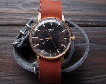 Vintage Luch Gold Plated Mens Watch: USSR Mechanical 2209, 23 Jewels