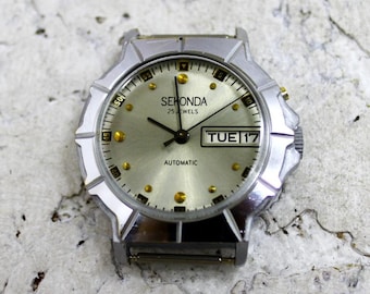 Vintage Slava Seconda Automatic Watch: USSR Mens Day-Date Calendar