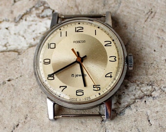 Vintage Pobeda USSR Watch: 15 Jewel Mechanical Mens Wristwatch