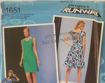 Simplicity 1651 Ladies Dress  Size 12-14-16-18-20 UNCUT