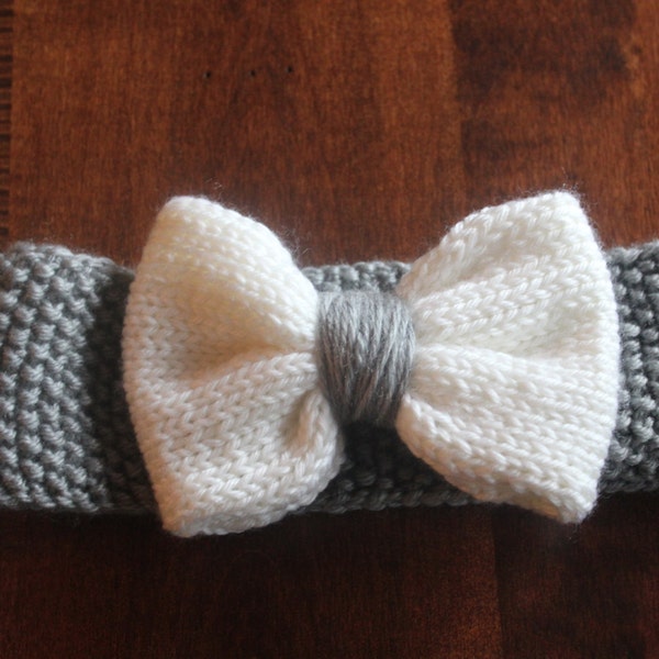Handgestricktes Stirnband mit Schleife