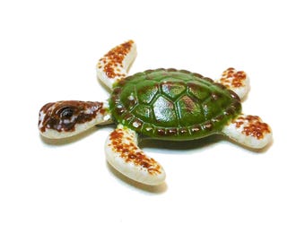 Handmade Green Baby Sea Turtle Fused Glass Garden Decor Ornament