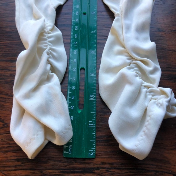 Victorian Style White Nylon 2 sides Ruched Stitch… - image 3