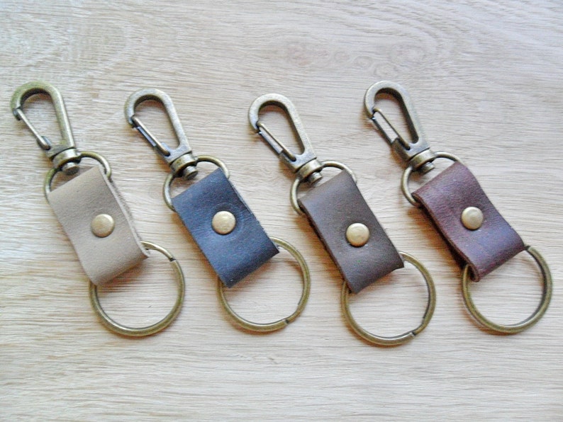 Minimalist key fob Crazy Horse leather Brown leather keychain | Etsy