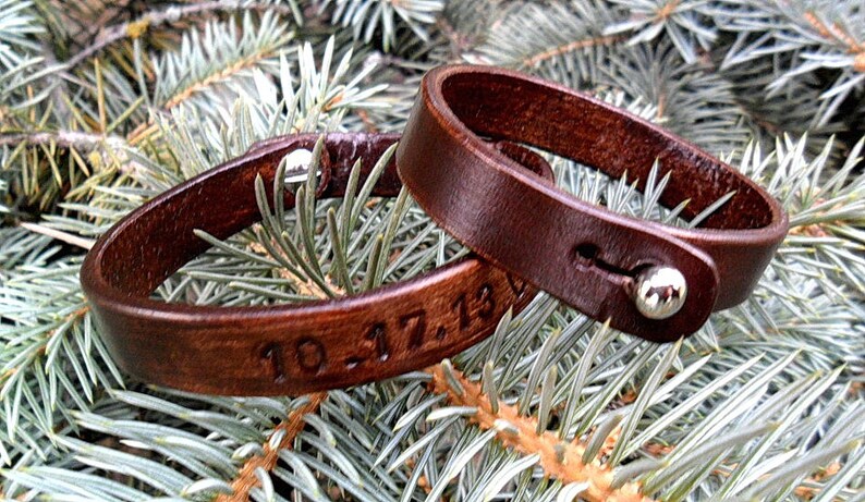 2x Best friends bracelets Cuff leather bracelets BFF bracelet His Hers Bracelets Wedding anniversary gift Personalized engraved wristband