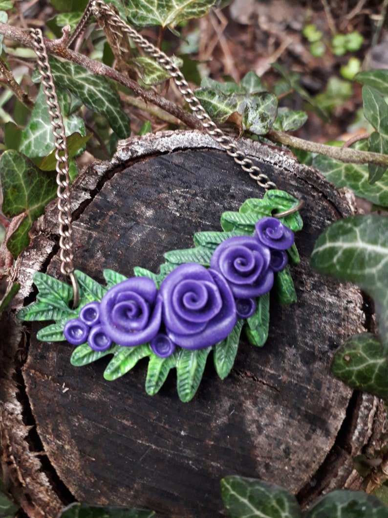 Clay rose jewelry Green fairy flower necklace Polymer clay roses necklace Forest fairy flower pendant Elegant rose necklace,Meleth