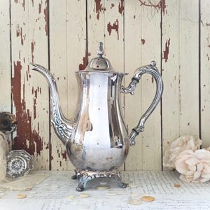 Vintage Silver Plate Coffee Pot - Oneida - French Country Style Kitchen Decor