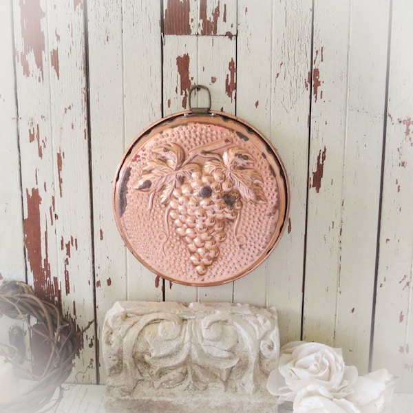Vintage French Country Copper Cake Mold Wall Hanging with Grapes and Brass Hanger. French Country Farmhouse, Cottage Style Kitchen Decor